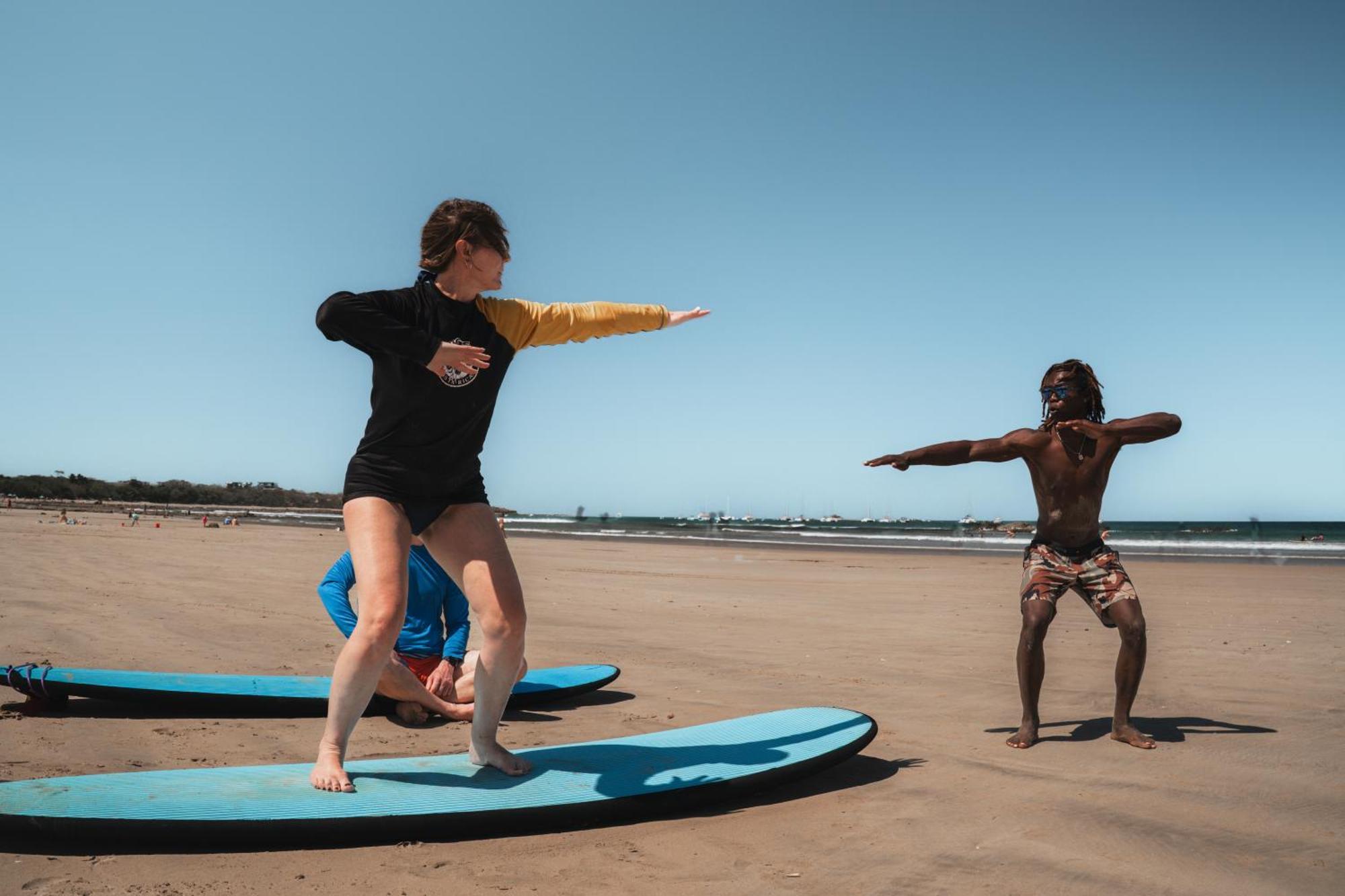 Hotel Iguana Surf Camp Tamarindo Esterno foto